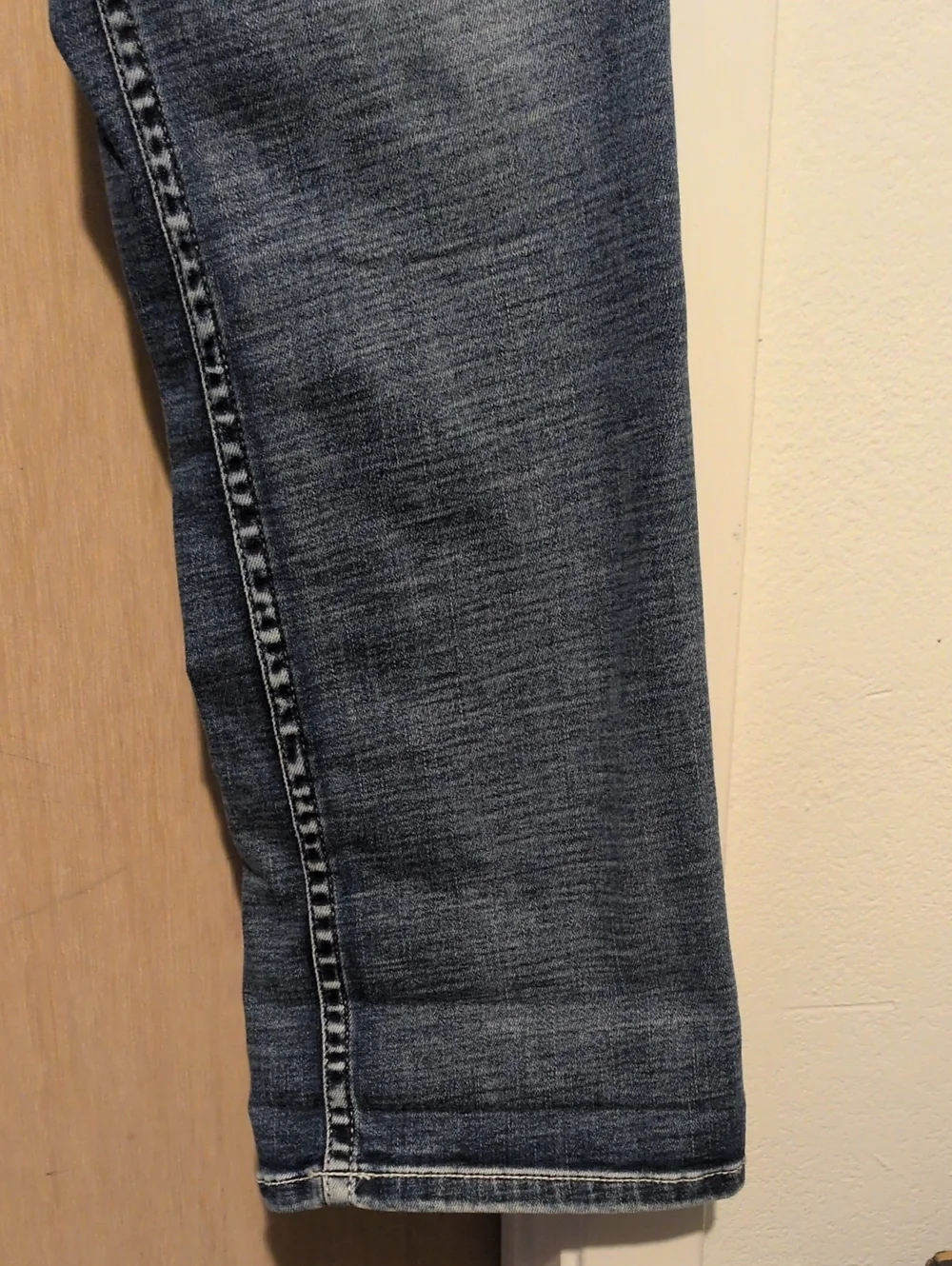 BKE Women's GABBY Curvy  Fit Jeans in  Faded Wash